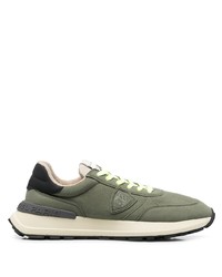 Chaussures de sport olive Philippe Model Paris