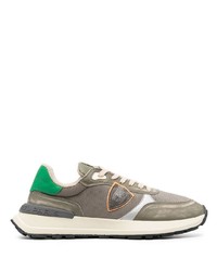 Chaussures de sport olive Philippe Model Paris