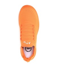 Chaussures de sport orange APL Athletic Propulsion Labs