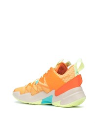 Chaussures de sport orange Nike