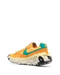 Chaussures de sport orange Nike