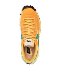 Chaussures de sport orange Nike