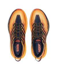 Chaussures de sport orange Hoka One One