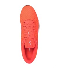 Chaussures de sport orange Mizuno
