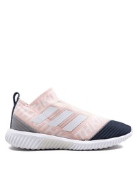 Chaussures de sport roses adidas