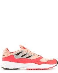 Chaussures de sport roses adidas