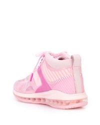 Chaussures de sport roses Nike