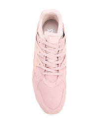 Chaussures de sport roses Asics