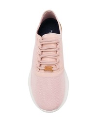 Chaussures de sport roses Lacoste