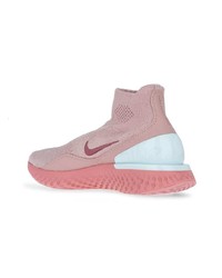 Chaussures de sport roses Nike