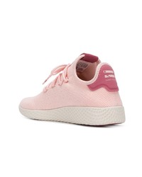 Chaussures de sport roses Adidas By Pharrell Williams