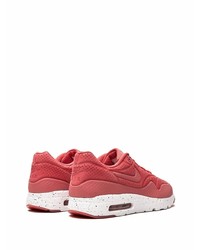 Chaussures de sport rouge et blanc Nike