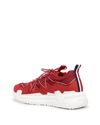 Chaussures de sport rouge et blanc Moncler