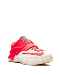 Chaussures de sport rouge et blanc Nike