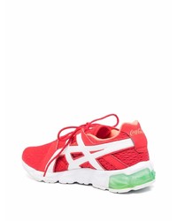 Chaussures de sport rouge et blanc Asics