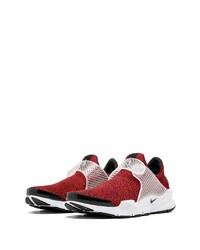 Chaussures de sport rouge et blanc Nike