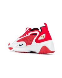 Chaussures de sport rouge et blanc Nike