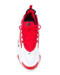 Chaussures de sport rouge et blanc Nike