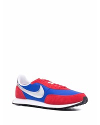 Chaussures de sport rouge et bleu marine Nike