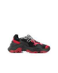 Chaussures de sport rouge et noir N°21