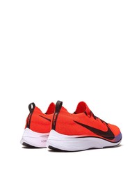 Chaussures de sport rouge et noir Nike