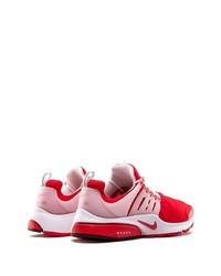 Chaussures de sport rouges Nike