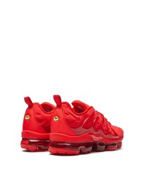 Chaussures de sport rouges Nike