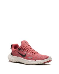 Chaussures de sport rouges Nike