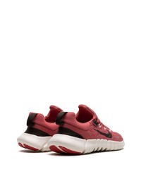 Chaussures de sport rouges Nike