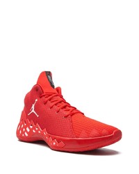 Chaussures de sport rouges Jordan