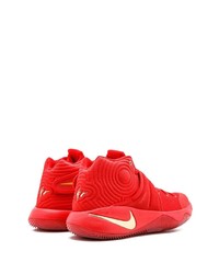 Chaussures de sport rouges Nike