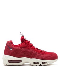 Chaussures de sport rouges Nike