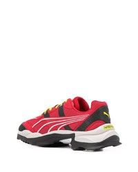 Chaussures de sport rouges Puma