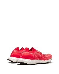 Chaussures de sport rouges adidas