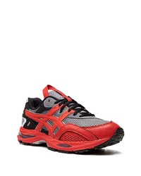 Chaussures de sport rouges Asics