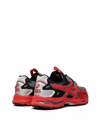 Chaussures de sport rouges Asics