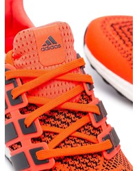 Chaussures de sport rouges adidas