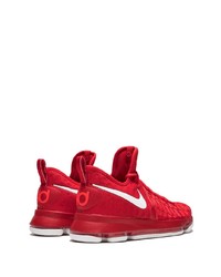 Chaussures de sport rouges Nike