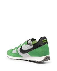 Chaussures de sport vertes Nike