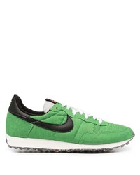 Chaussures de sport vertes Nike