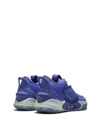 Chaussures de sport violettes Nike