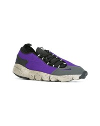 Chaussures de sport violettes Nike