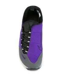 Chaussures de sport violettes Nike