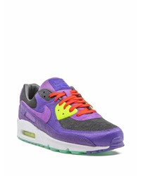 Chaussures de sport violettes Nike