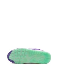 Chaussures de sport violettes Nike