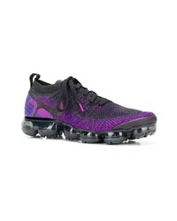 Chaussures de sport violettes Nike