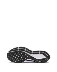 Chaussures de sport violettes Nike