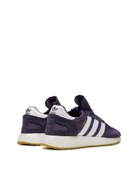 Chaussures de sport violettes adidas