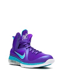 Chaussures de sport violettes Nike