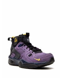 Chaussures de sport violettes Nike